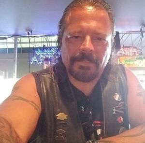 Meet your Posher, Paco